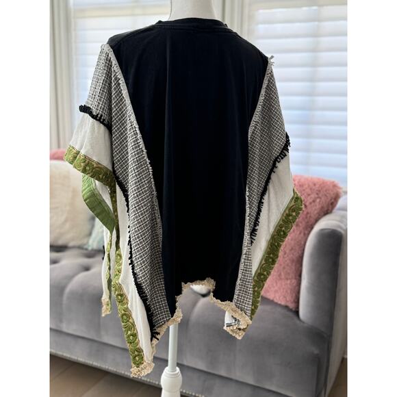 NWT Handmade  and Upcycled San Francisco Cable Car Poncho One Size 1-2 DAY SHIP - Picture 4 of 7